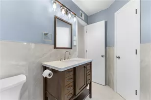 692 Robinwood Dr, Scott Township, PA 15216 - Photo 13