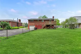 442 Englewood Dr, Ross Twp, PA 15237 - Photo 35