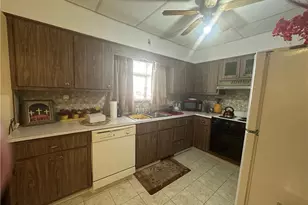 736 Pennsylvania Ave, Irwin, PA 15642 - Photo 5