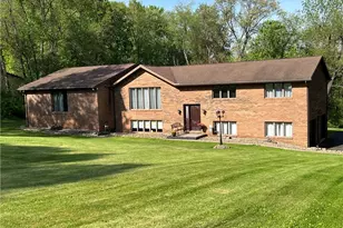 133 Woodcrest Rd, Oakland Township, PA 16002 - Photo 1