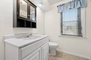 1061 Pacific Ave, Brackenridge, PA 15014 - Photo 21