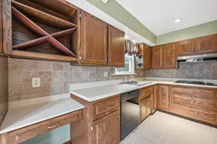 1061 Pacific Ave, Brackenridge, PA 15014 - Photo 9
