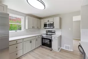 136 Harvard Dr, Pittsburgh, PA 15235 - Photo 9