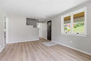 136 Harvard Dr, Pittsburgh, PA 15235 - Photo 5