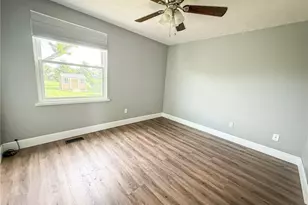 126 Cornell Dr, Center Township, PA 16001 - Photo 21