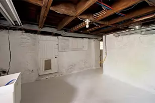 658 Dow Ave, Carnegie, PA 15106 - Photo 17