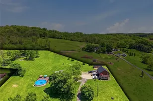 2976 Henderson Rd, Mt Pleasant Twp, PA 15301 - Photo 49