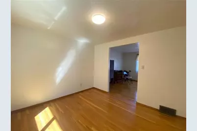 439 Crestview Dr, Pittsburgh, PA 15239 - Photo 13