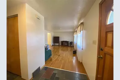 439 Crestview Dr, Pittsburgh, PA 15239 - Photo 19