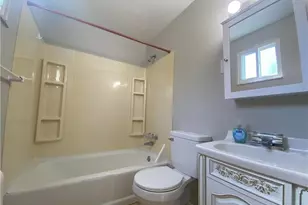 439 Crestview Dr, Pittsburgh, PA 15239 - Photo 25