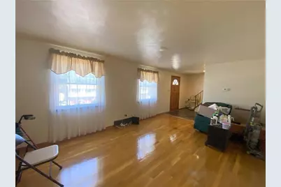439 Crestview Dr, Pittsburgh, PA 15239 - Photo 17