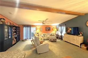 131 Brent Ln, Somerset Township, PA 15501 - Photo 9