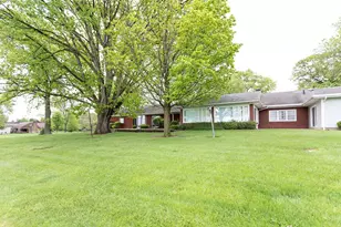 302 Derrick Ave, South Union Township, PA 15401 - Photo 5