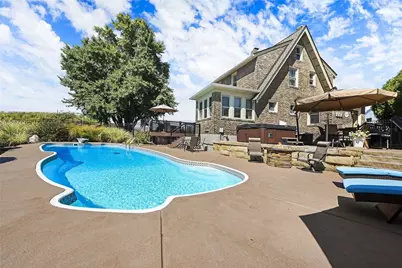 1138 Middle Rd, Pittsburgh, PA 15116 - Photo 3