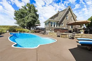 1138 Middle Rd, Pittsburgh, PA 15116 - Photo 3