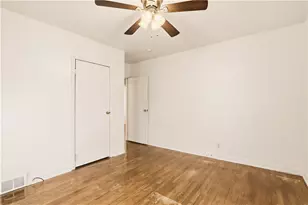 214 S Sycamore St, Mt Pleasant Boro, PA 15666 - Photo 17