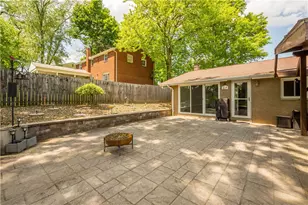 3633 Ashland Dr, Bethel Park, PA 15102 - Photo 5
