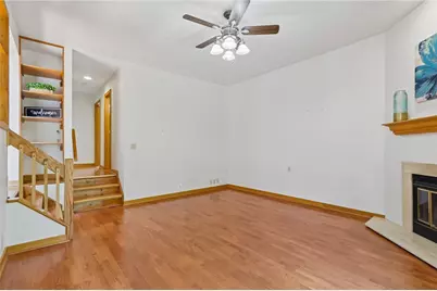2621 Hunters Point Dr, Pittsburgh, PA 15090 - Photo 19