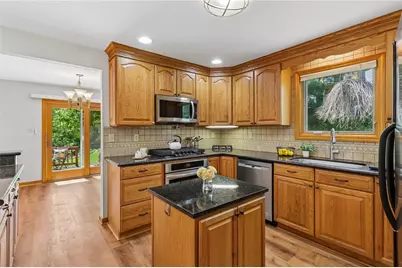 2621 Hunters Point Dr, Pittsburgh, PA 15090 - Photo 11