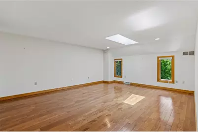 2621 Hunters Point Dr, Pittsburgh, PA 15090 - Photo 25