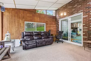 304 Elm Dr, Cecil, PA 15317 - Photo 27