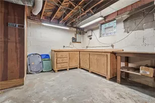 332 Old Farm Rd, Pittsburgh, PA 15228 - Photo 27