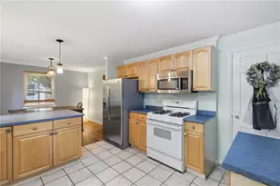 332 Old Farm Rd, Pittsburgh, PA 15228 - Photo 13