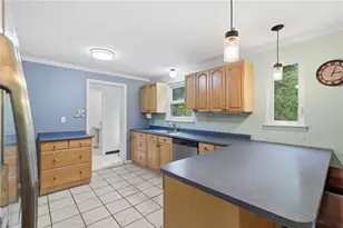 332 Old Farm Rd, Pittsburgh, PA 15228 - Photo 11