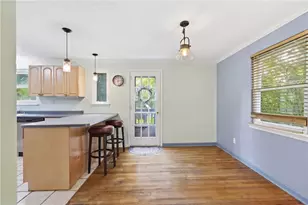 332 Old Farm Rd, Pittsburgh, PA 15228 - Photo 7