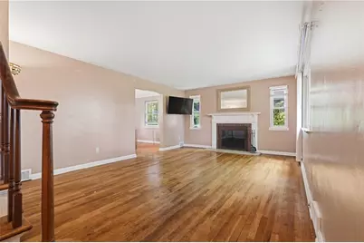 332 Old Farm Rd, Pittsburgh, PA 15228 - Photo 3