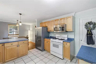 332 Old Farm Rd, Pittsburgh, PA 15228 - Photo 13