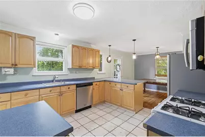 332 Old Farm Rd, Pittsburgh, PA 15228 - Photo 15