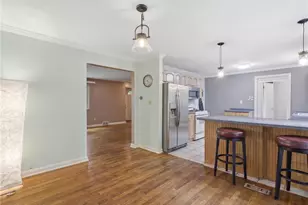 332 Old Farm Rd, Pittsburgh, PA 15228 - Photo 9