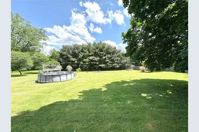2045 Martha St, Shenango Township, PA 16101 - Photo 25