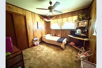 2045 Martha St, Shenango Township, PA 16101 - Photo 15