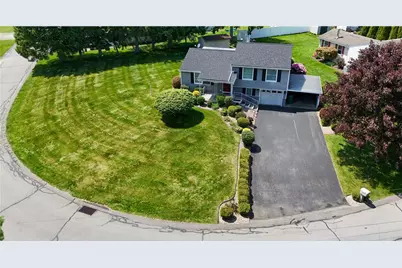 108 Oberlin Dr, Center Township, PA 16001 - Photo 1