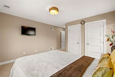 1820 Winchester Dr, Pittsburgh, PA 15241 - Photo 39