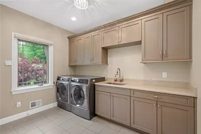 1820 Winchester Dr, Pittsburgh, PA 15241 - Photo 19