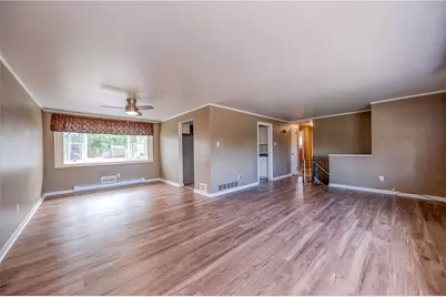 1805 Horizon Dr, White Oak, PA 15131 - Photo 5