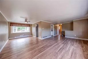 1805 Horizon Dr, White Oak, PA 15131 - Photo 5