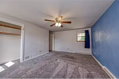 1805 Horizon Dr, White Oak, PA 15131 - Photo 9