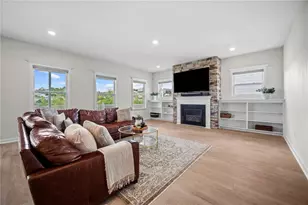 269 Lily Ridge Dr, North Strabane, PA 15317 - Photo 5