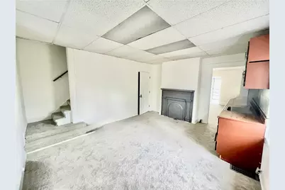4 Howe St, Union Township, PA 15038 - Photo 3