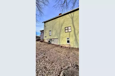 4 Howe St, Union Township, PA 15038 - Photo 15