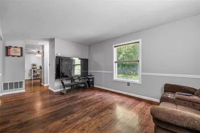 515 Cresthaven Dr, Pittsburgh, PA 15239 - Photo 17