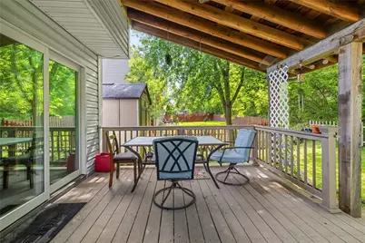 515 Cresthaven Dr, Pittsburgh, PA 15239 - Photo 11