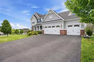 129 Olivia Ave, Adams Township, PA 16046 - Photo 3