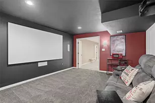 129 Olivia Ave, Adams Township, PA 16046 - Photo 31