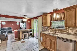 4237 Stratford Dr, Hempfield Township, PA 15642 - Photo 17