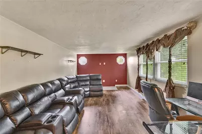 4237 Stratford Dr, Hempfield Township, PA 15642 - Photo 19